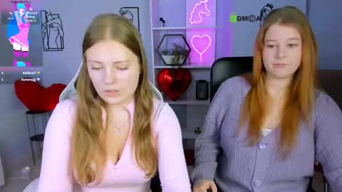 Snapshot of melani_bumm chatting on 14, 10, 2025 melani_bumm online show from 14, 10, 2025