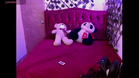 melani_cute01 online show from 16, 4, 2026