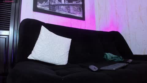 Snapshot of melani_greyy chatting on 4, 3, 2025 melani greyy online show from 4, 3, 2025