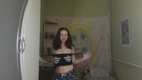 Snapshot of melania____ chatting on 27, 10, 2025 Mila online show from 27, 10, 2025