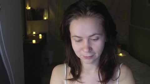 Snapshot of melania____ chatting on 2, 12, 2025 Mila online show from 2, 12, 2025