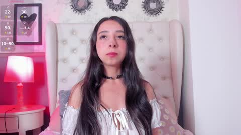 Snapshot of melanie__hills chatting on 7, 1, 2025 Melanie online show from 7, 1, 2025