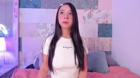 Snapshot of melanie__hills chatting on 7, 2, 2025 Melanie online show from 7, 2, 2025