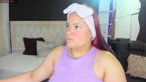 Snapshot of melanie_hh chatting on 3, 3, 2025 Melanie online show from 3, 3, 2025
