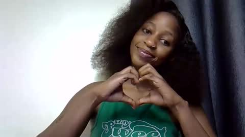 melanie_nay online show from 2, 10, 2025