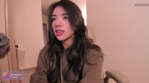 Snapshot of melanie_owo chatting on 10, 10, 2025 Melanie online show from 10, 10, 2025