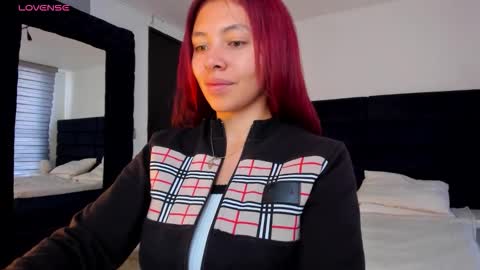 Melanie roux  online show from 6, 1, 2026