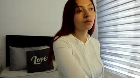Snapshot of melanie_roux_ chatting on 30, 6, 2026 Melanie roux online show from 30, 6, 2026