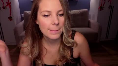 Melanie Bennett online show from 15, 2, 2026