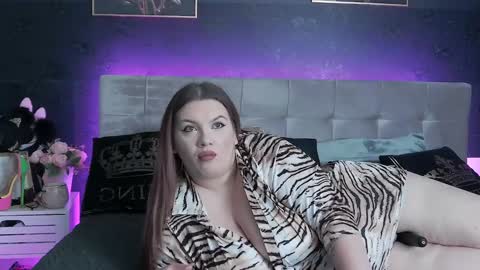 melanniebrown online show from 8, 12, 2024