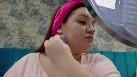 Snapshot of melanniebrown chatting on 14, 1, 2025 melanniebrown online show from 14, 1, 2025