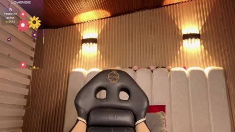 melanny_petite online show from 1, 4, 2026