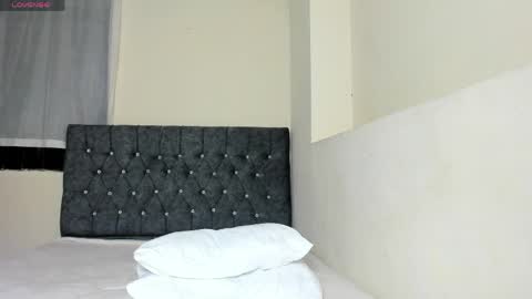 melany_curt online show from 7, 4, 2026