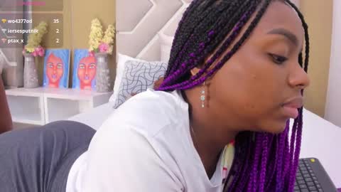 Melanie online show from 7, 3, 2025