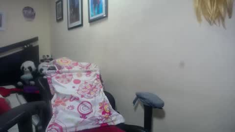 Snapshot of melany_isabella chatting on 19, 2, 2025 melany online show from 19, 2, 2025