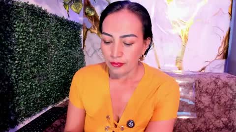 Snapshot of meleekxxx chatting on 13, 5, 2026 MeleekXXX online show from 13, 5, 2026