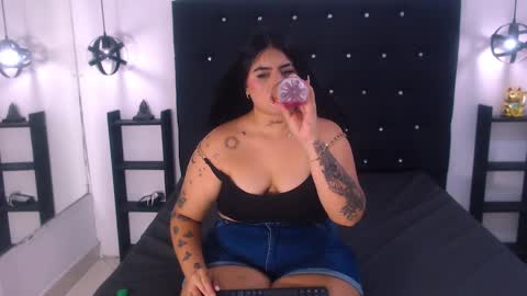 Snapshot of meli_blad chatting on 3, 2, 2025 meli_blad online show from 3, 2, 2025