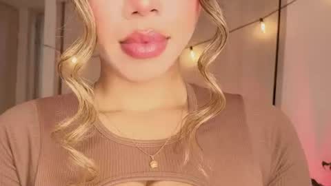 Snapshot of melina_ferrer1 chatting on 17, 7, 2026 EI online show from 17, 7, 2026