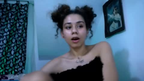 Snapshot of meliss1 chatting on 3, 3, 2025 melissa online show from 3, 3, 2025