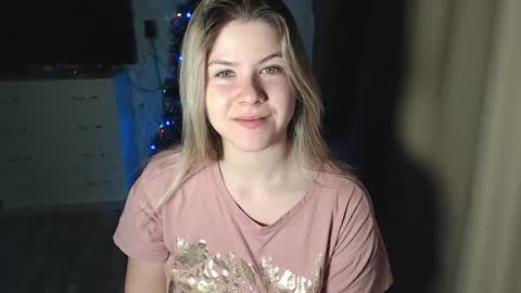 Snapshot of melissa__ray chatting on 23, 12, 2024 Melissa Ray online show from 23, 12, 2024