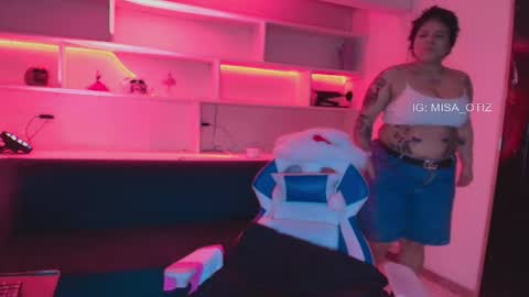 Snapshot of melissa_adamsxxx chatting on 28, 10, 2025 Lissa online show from 28, 10, 2025