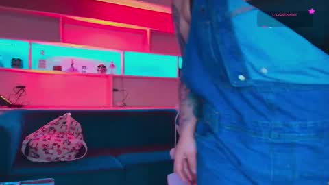 Snapshot of melissa_adamsxxx chatting on 5, 11, 2025 Lissa online show from 5, 11, 2025