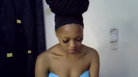Snapshot of melissah_hot chatting on 5, 5, 2026 melissah_hot online show from 5, 5, 2026