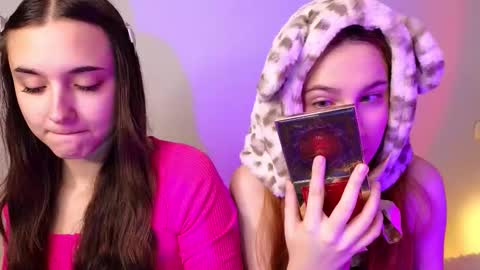 Mel online show from 26, 11, 2025