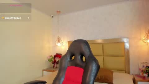    online show from 15, 4, 2026