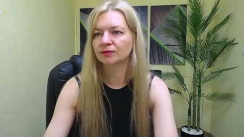 Snapshot of melissatylerbb chatting on 8, 7, 2026 Melissa online show from 8, 7, 2026