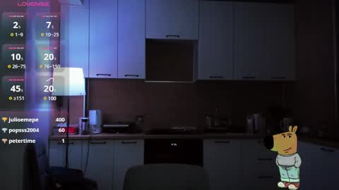 Snapshot of mell0wme chatting on 16, 12, 2024 Mello online show from 16, 12, 2024