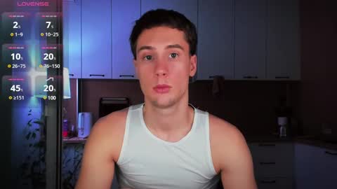 Snapshot of mell0wme chatting on 12, 1, 2025 Mello online show from 12, 1, 2025