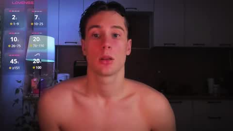 Snapshot of mell0wme chatting on 29, 1, 2025 Mello online show from 29, 1, 2025