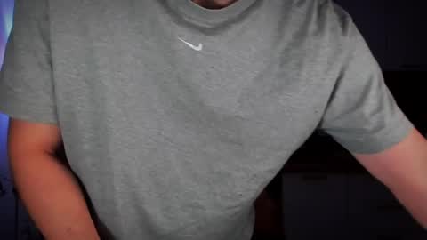 Snapshot of mell0wme chatting on 13, 2, 2025 Mello online show from 13, 2, 2025