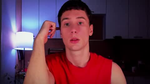 Snapshot of mell0wme chatting on 19, 2, 2025 Mello online show from 19, 2, 2025