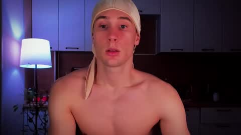 Snapshot of mell0wme chatting on 24, 2, 2025 Mello online show from 24, 2, 2025