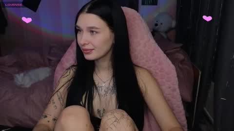 Snapshot of mella_freya chatting on 20, 10, 2025 Freya  IM NONUDE online show from 20, 10, 2025