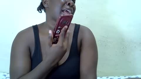 Snapshot of mellanine_ebony chatting on 3, 5, 2026 mellanine_ebony online show from 3, 5, 2026