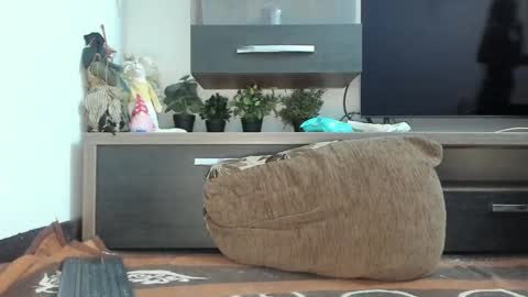 MellyMell  online show from 10, 2, 2025