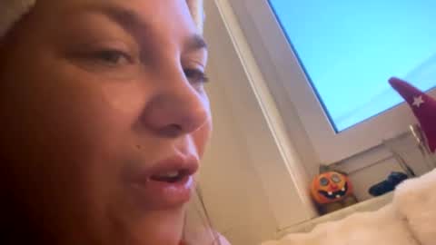 Snapshot of melli23 chatting on 25, 12, 2024 Melli online show from 25, 12, 2024