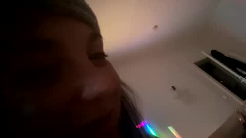 Snapshot of melli23 chatting on 4, 1, 2025 Melli online show from 4, 1, 2025