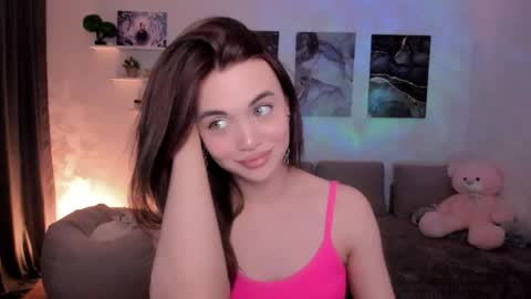 Snapshot of mellifluoustess chatting on 18, 5, 2026 Tessa online show from 18, 5, 2026