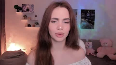 Snapshot of mellifluoustess chatting on 17, 7, 2026 Tessa online show from 17, 7, 2026
