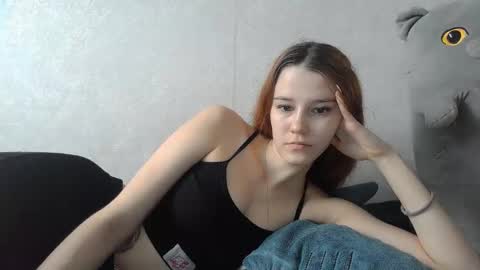 Snapshot of mellisamaxwell chatting on 12, 3, 2025 Mellisa online show from 12, 3, 2025