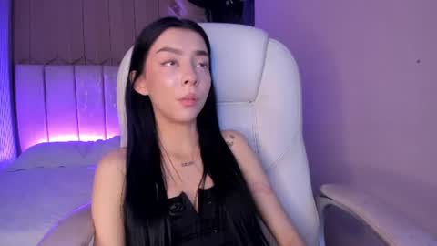 Snapshot of mellove_ chatting on 9, 8, 2026 Mel online show from 9, 8, 2026