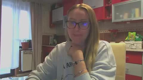 Melly online show from 27, 2, 2025