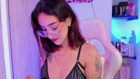 Snapshot of melodie_roy chatting on 27, 2, 2025 Melodie Roy 999 online show from 27, 2, 2025