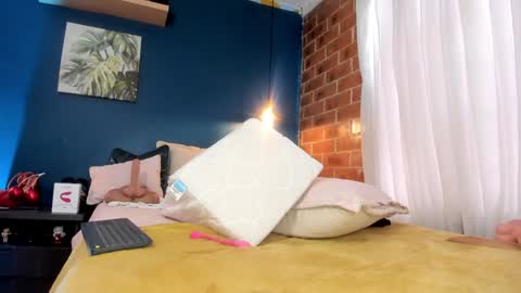  Leslie  online show from 4, 12, 2024