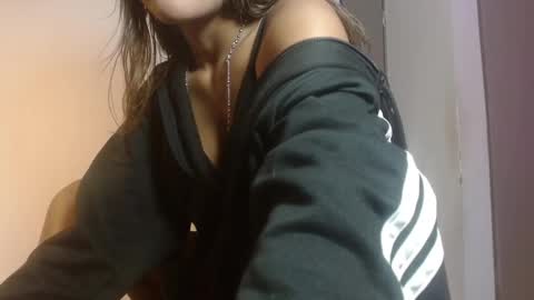 melody_mercy online show from 10, 3, 2025