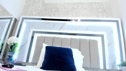 melodycharlotte online show from 24, 10, 2025